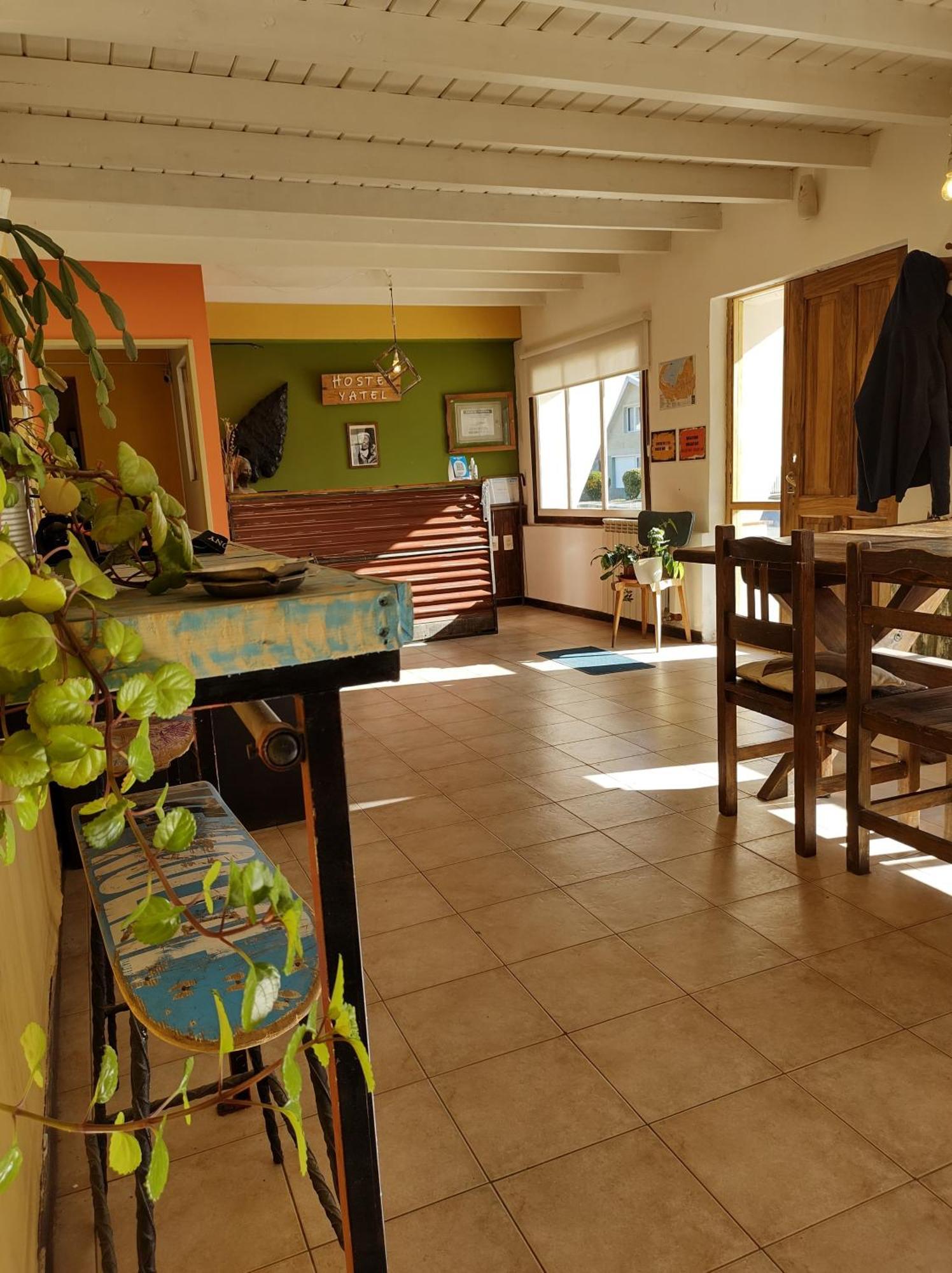 Hostel Yatel El Calafate Luaran gambar